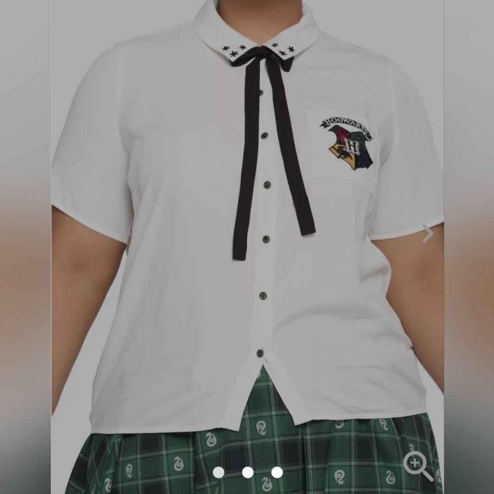 ON HOLD DO NOT BUY Harry Potter Hogwarts button up blouse size 2X